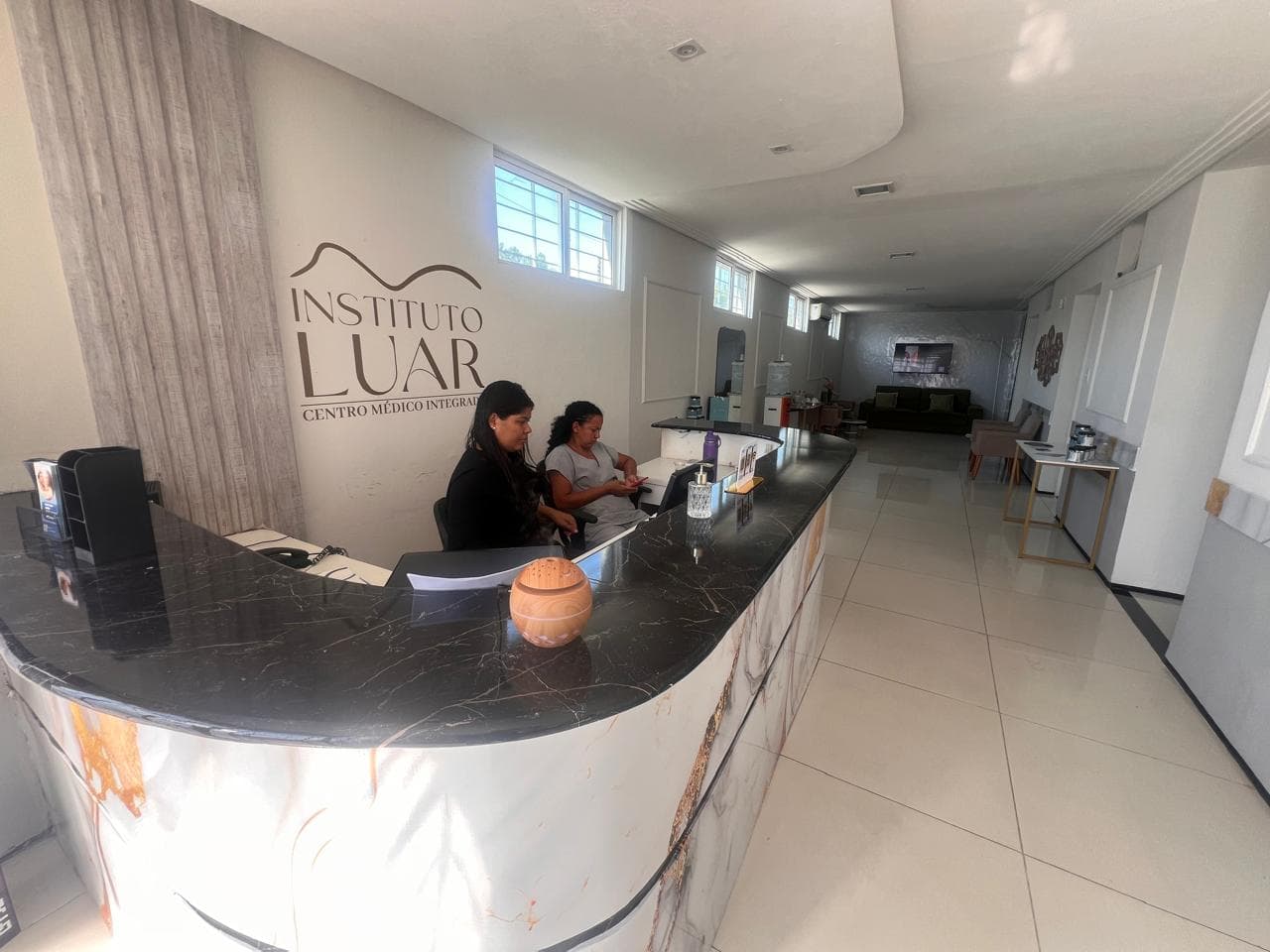 Recepção moderna do Instituto Luar